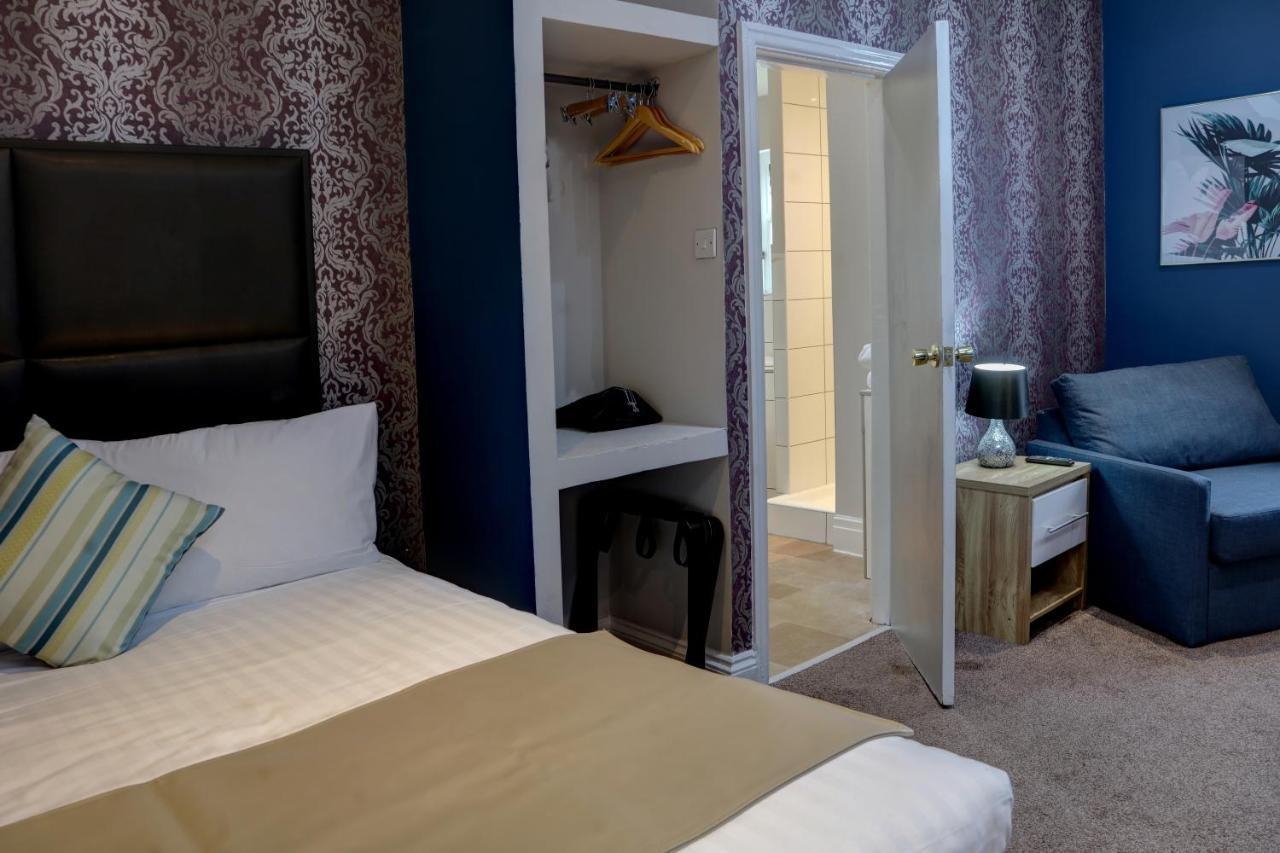 Cottage Room,998418684:JPEG