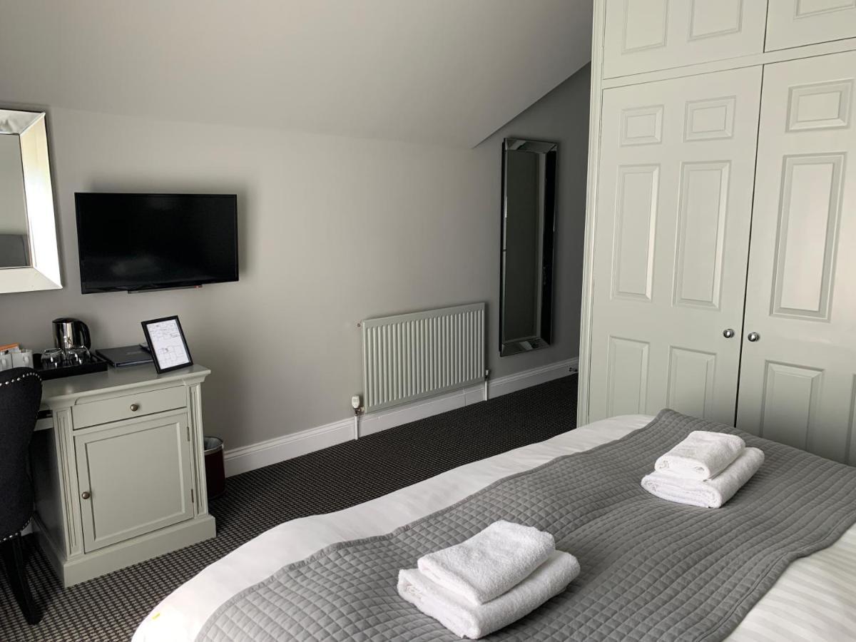 Double or Twin Room ensuite Bathroom