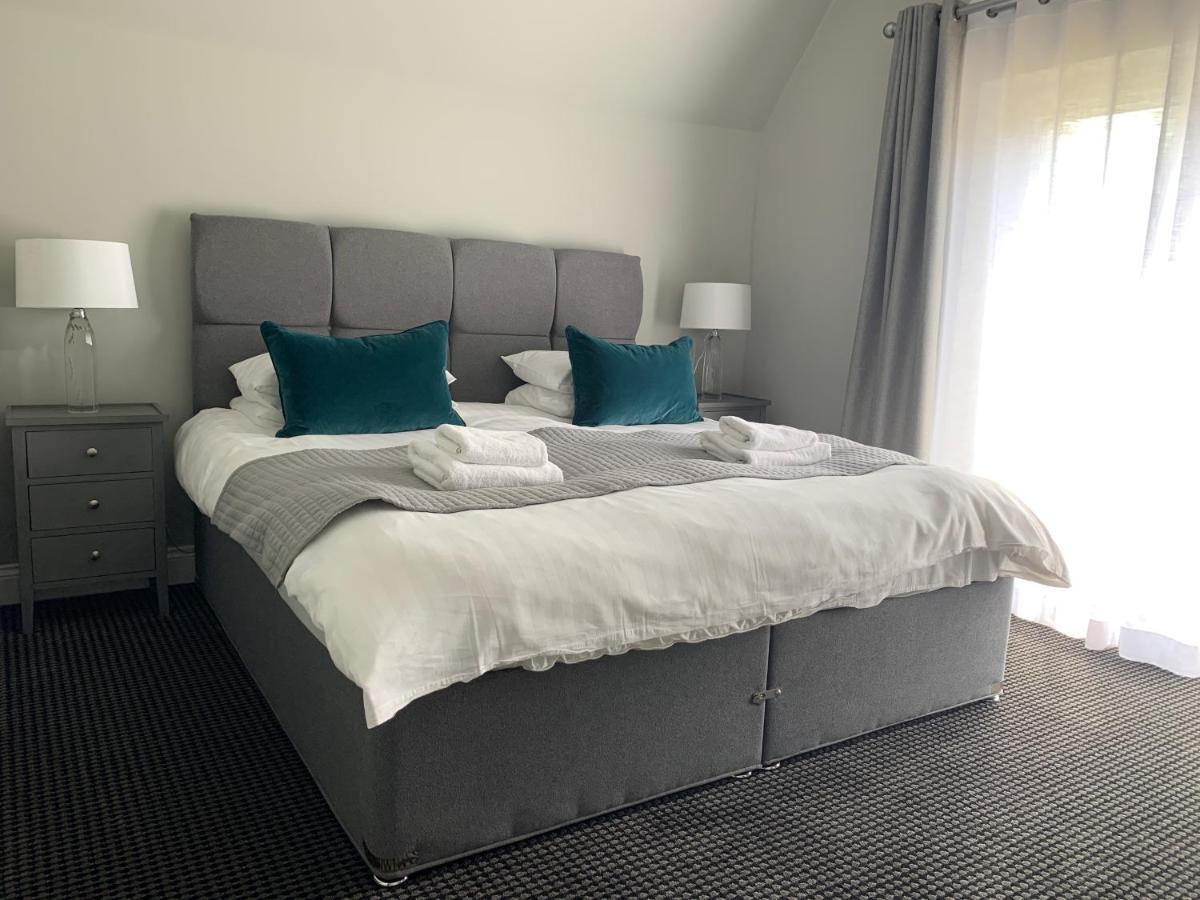 Double or Twin Room ensuite Bathroom