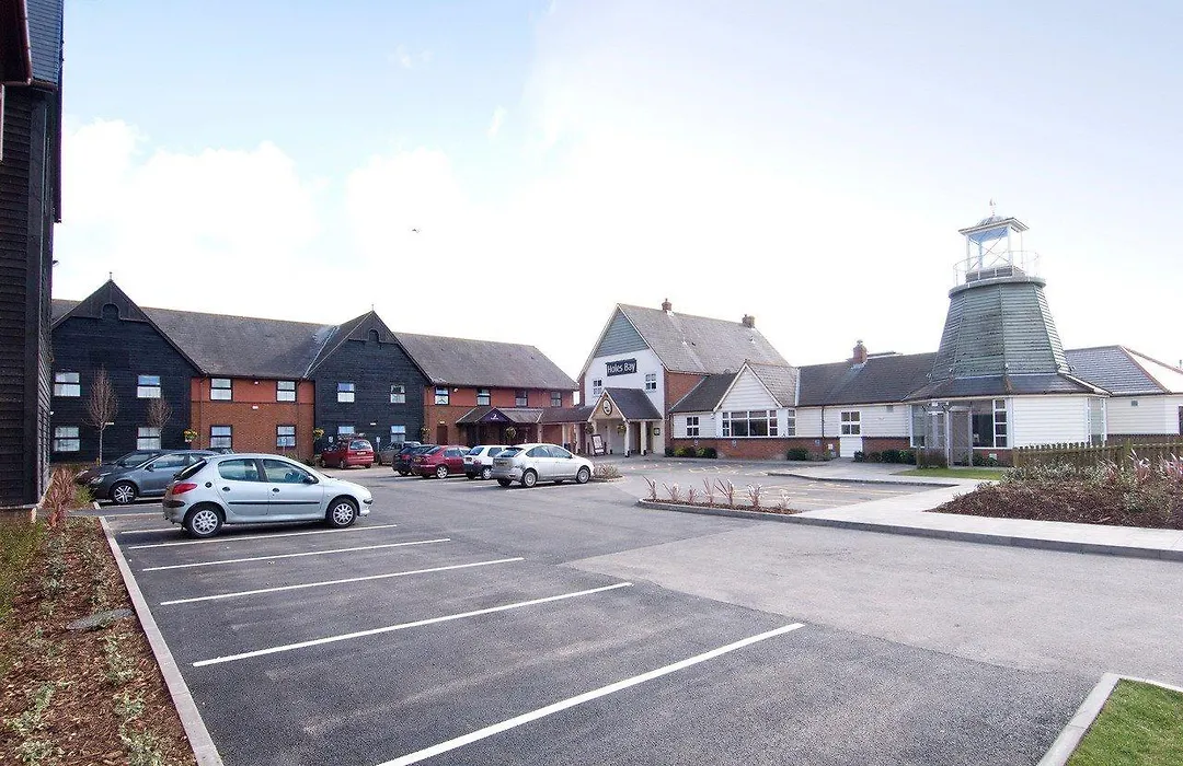 Premier Inn Poole Centre - Holes Bay-1
