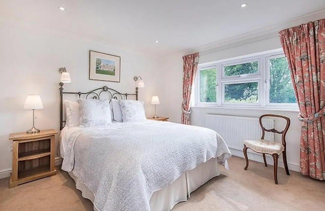 Knole B&B-1