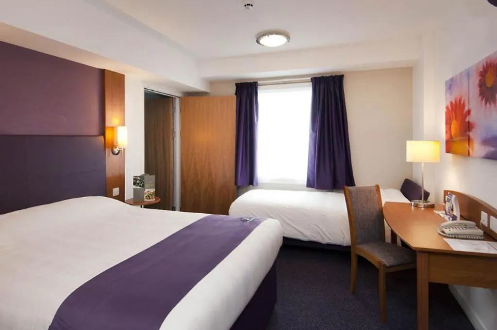Premier Inn Birmingham City - Waterloo St-1