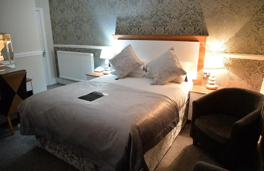 Lauriston & Lawton Court Hotel-1