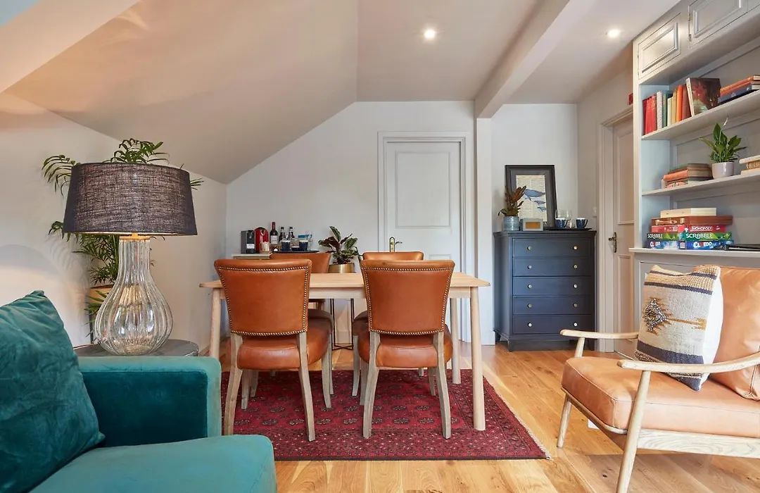 The Hoste And The Vine House Hotels-1