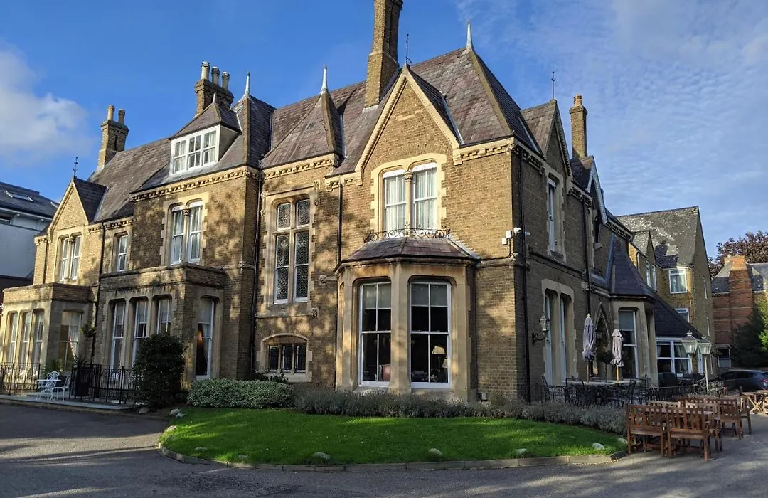 Cotswold Lodge Hotel-1