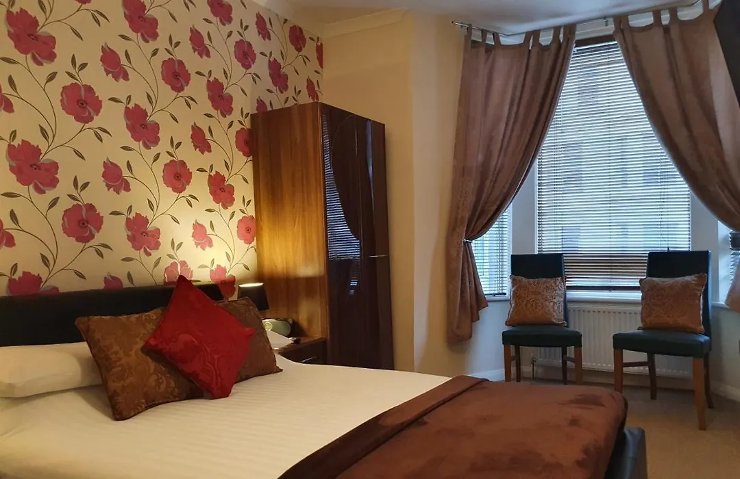 Senlac Guesthouse-1