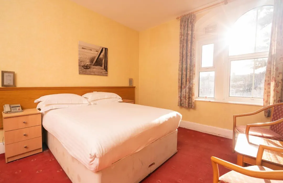 Lauriston Hotel-1
