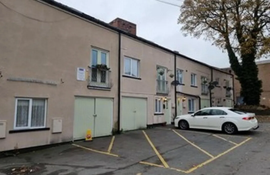 Town House B & B-1