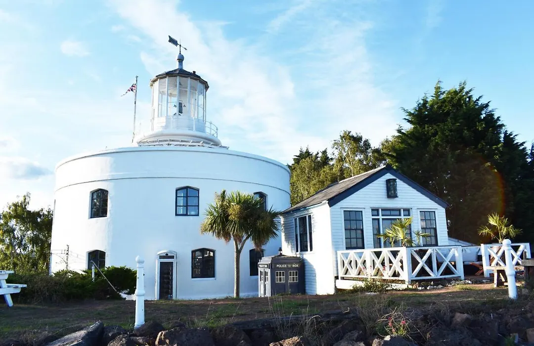The West Usk Lighthouse Lightkeepers Lodge-1