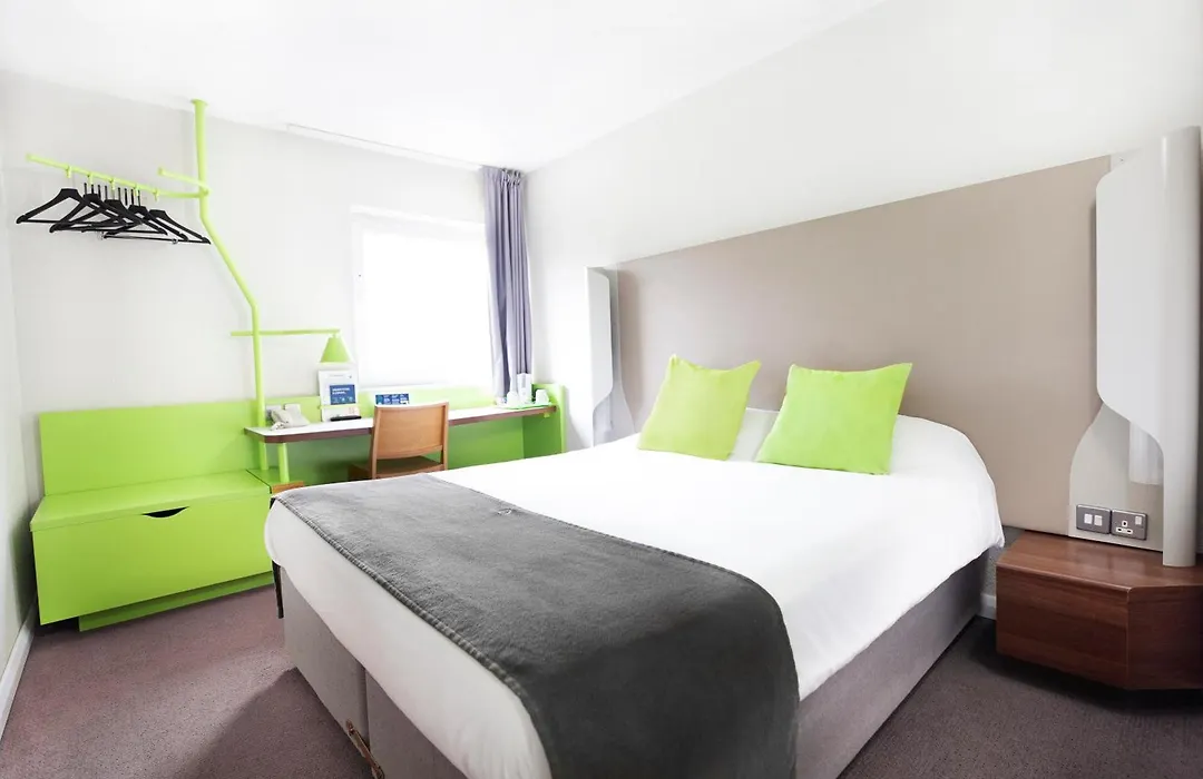 Campanile Swindon-1