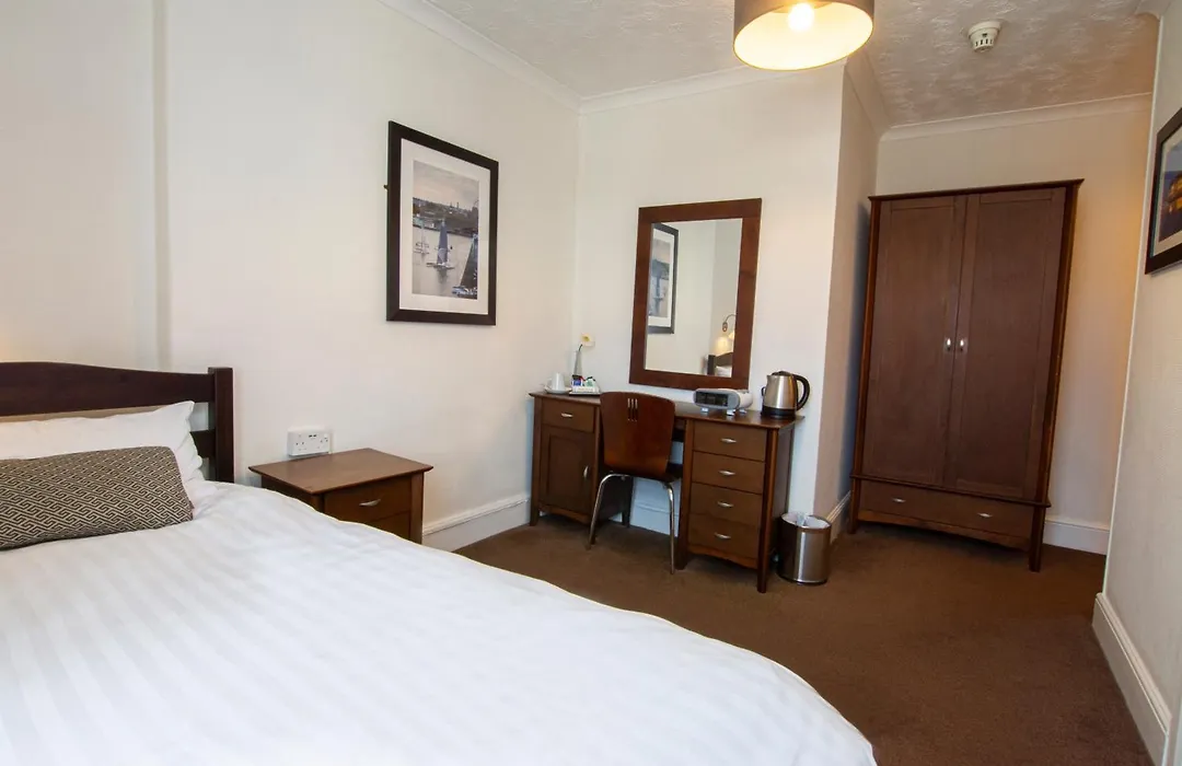 The Grosvenor Plymouth-1