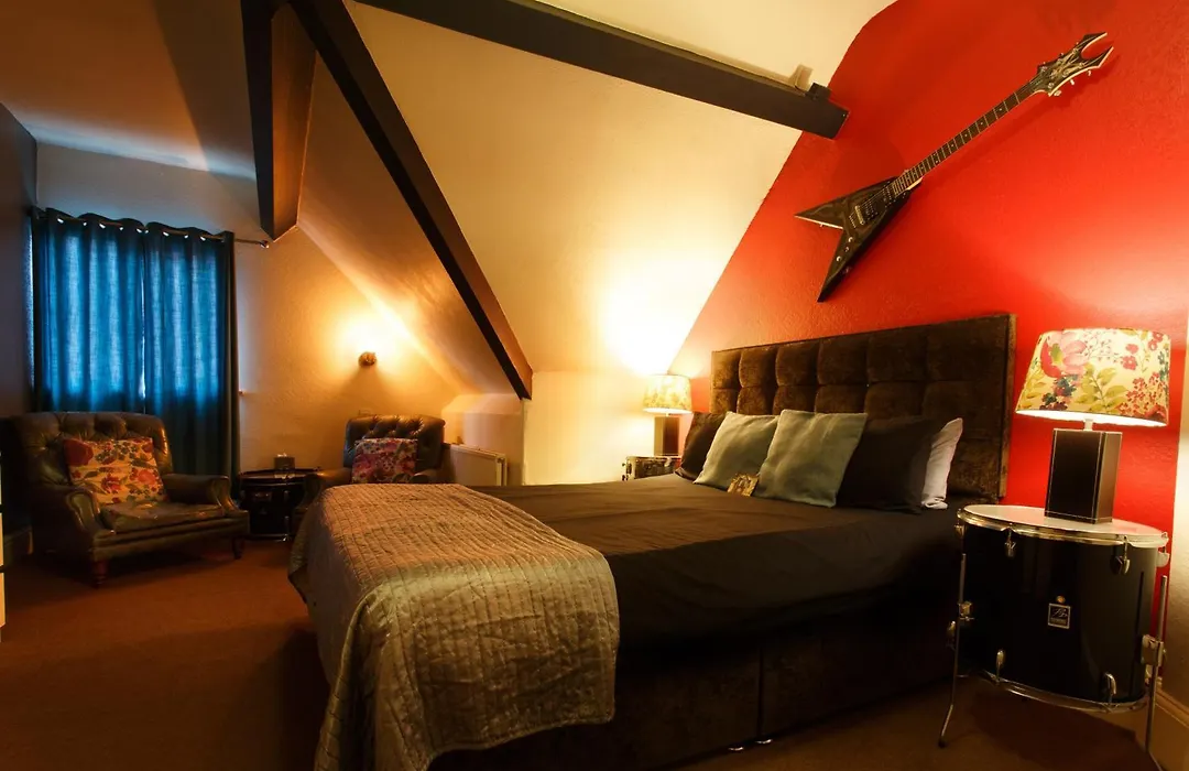 The Saddle Inn-1