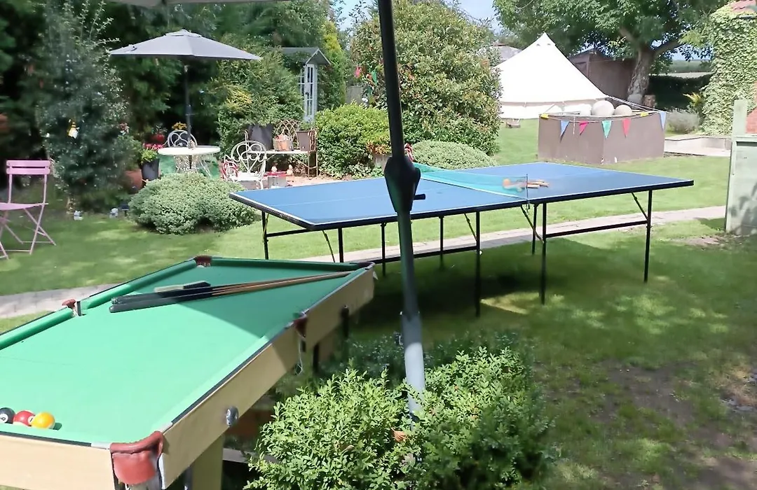 The White Dove Bed And Breakfast With Glamping Newark Showground-1