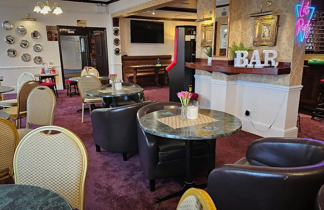 Nelson Hotel-1