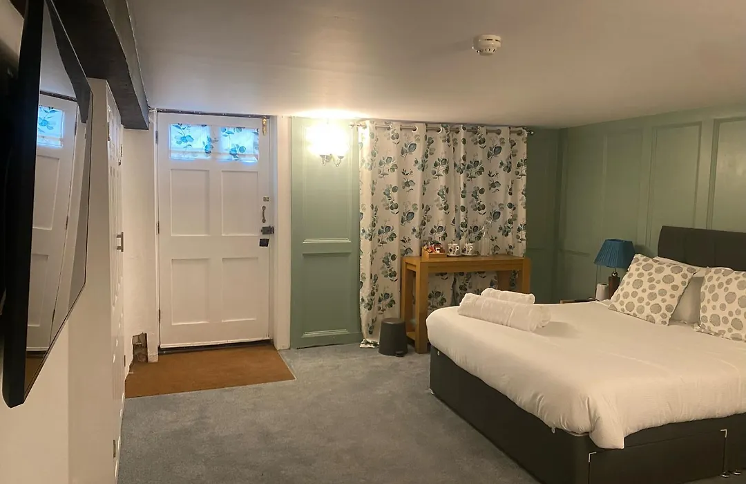 The Mariners Hotel-1
