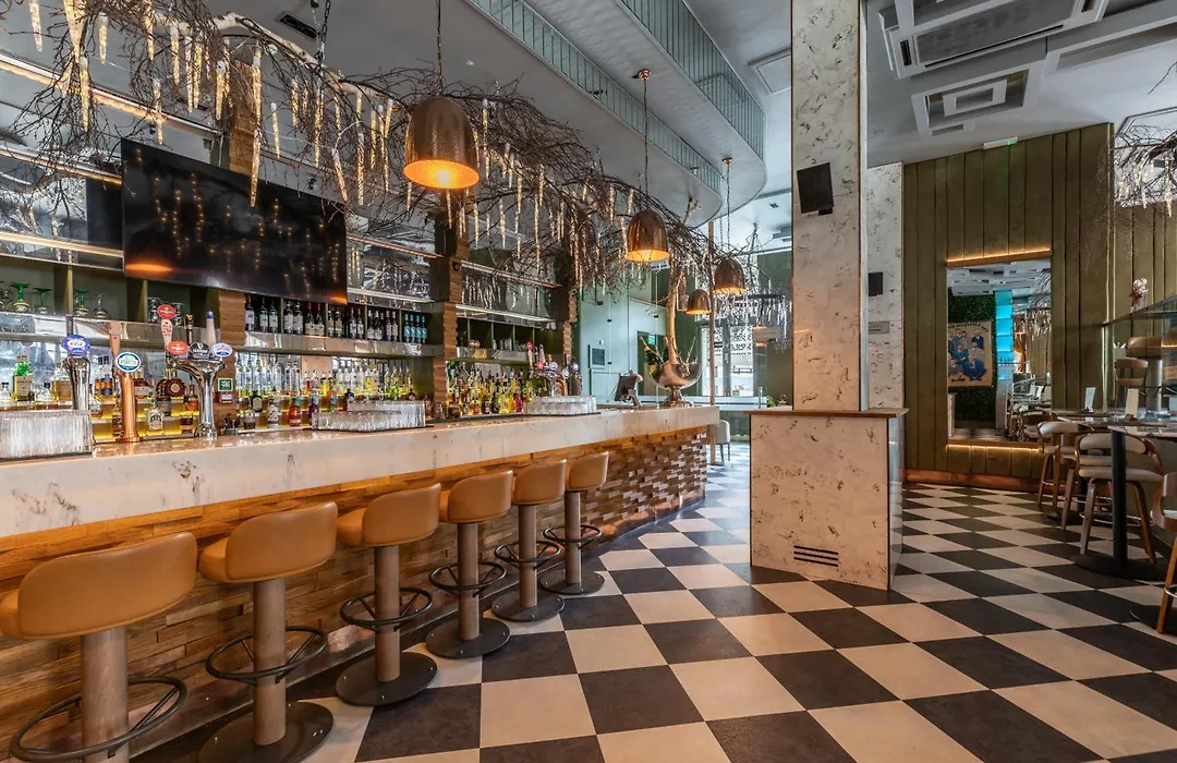 The Sir Thomas Hotel-1