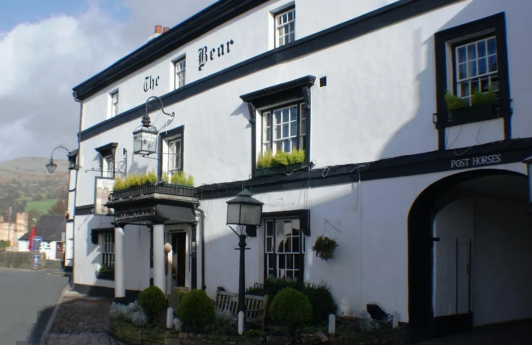 Bear Crickhowell-1