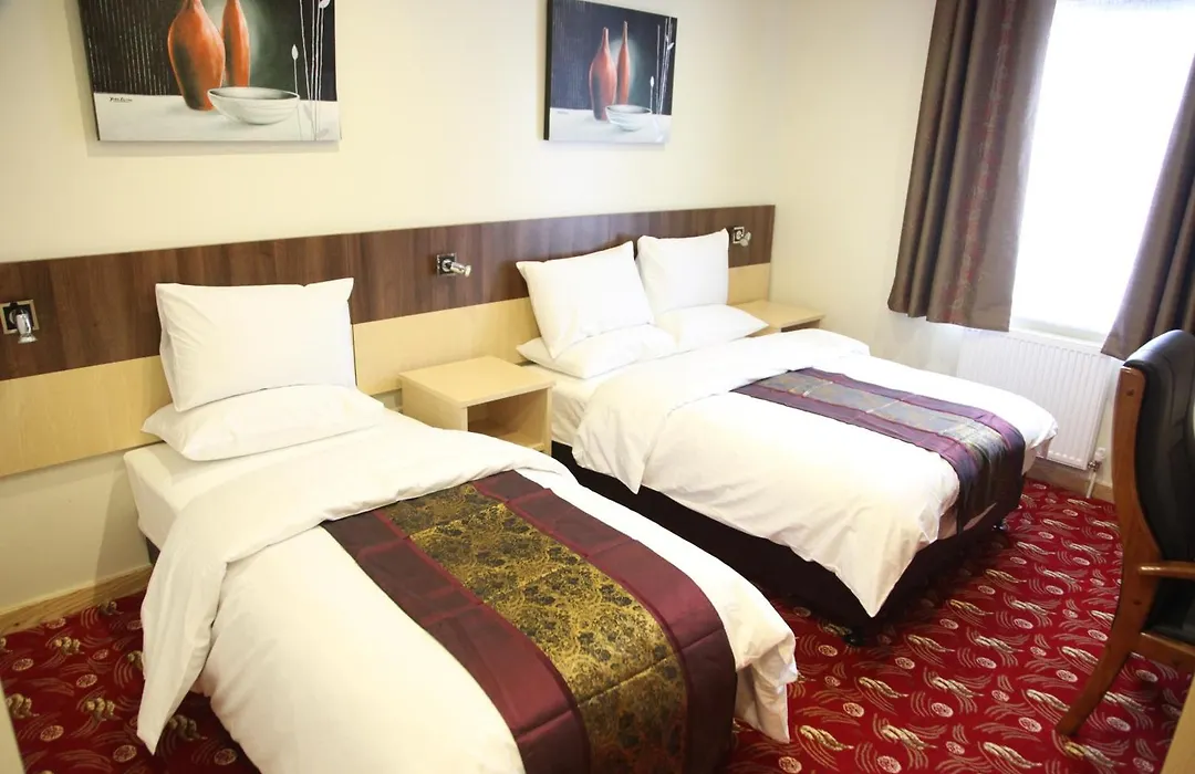 Cambridge Hotel-1