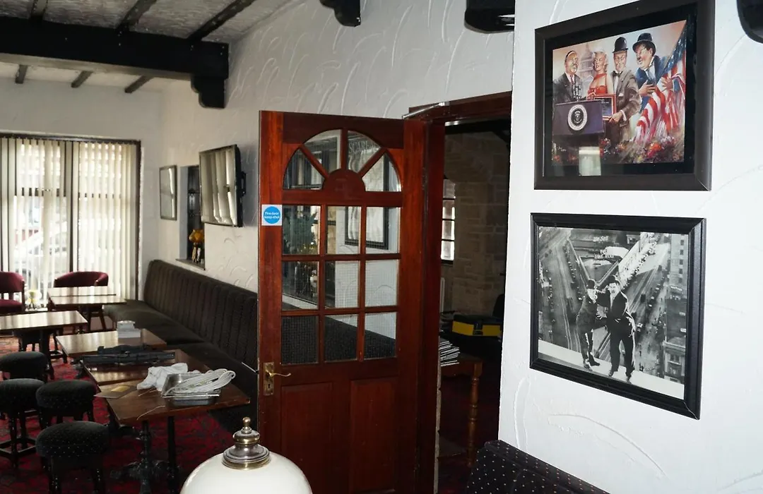 Vernon Hotel-1