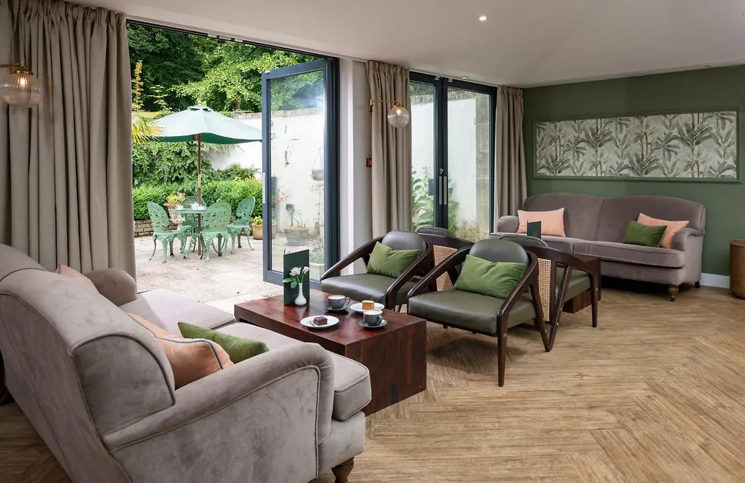 Lydiard Park Hotel-1