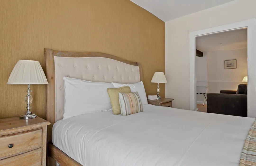 Sleeping Bear Hotels Dorchester-1