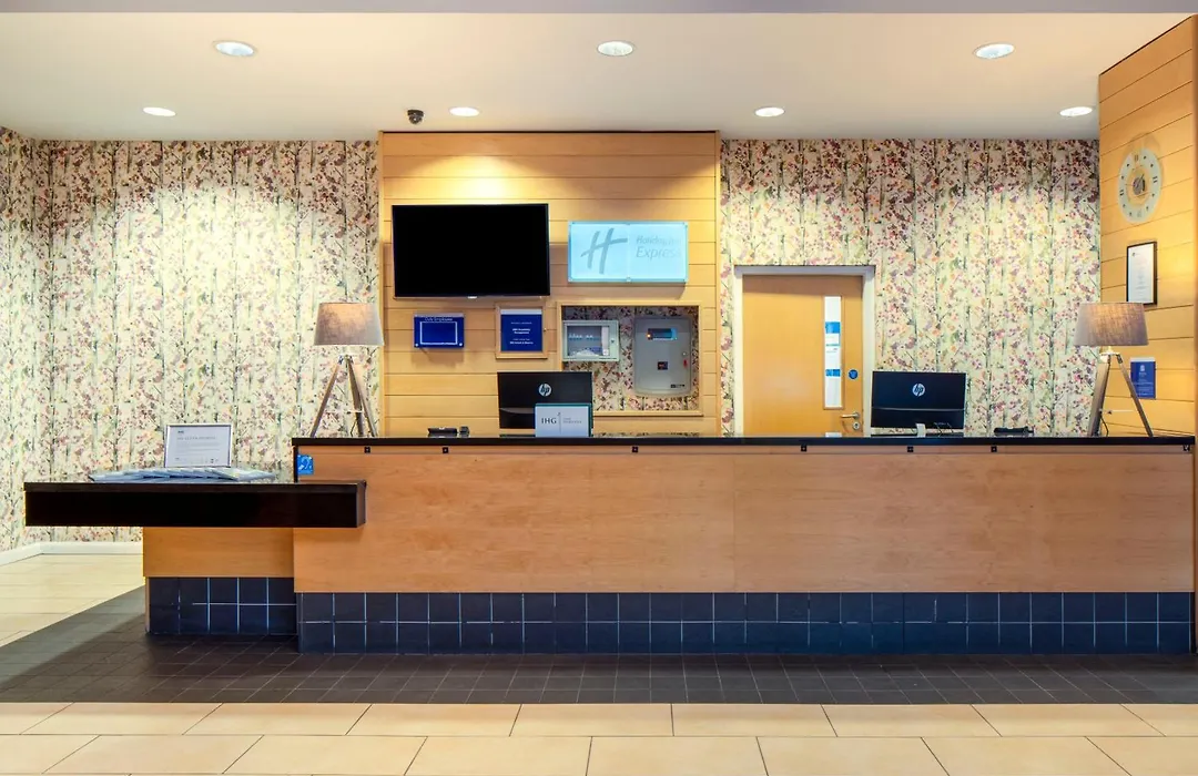 Holiday Inn Express Antrim By Ihg-1