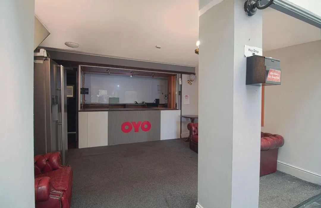 Oyo Hotel Clamart-1
