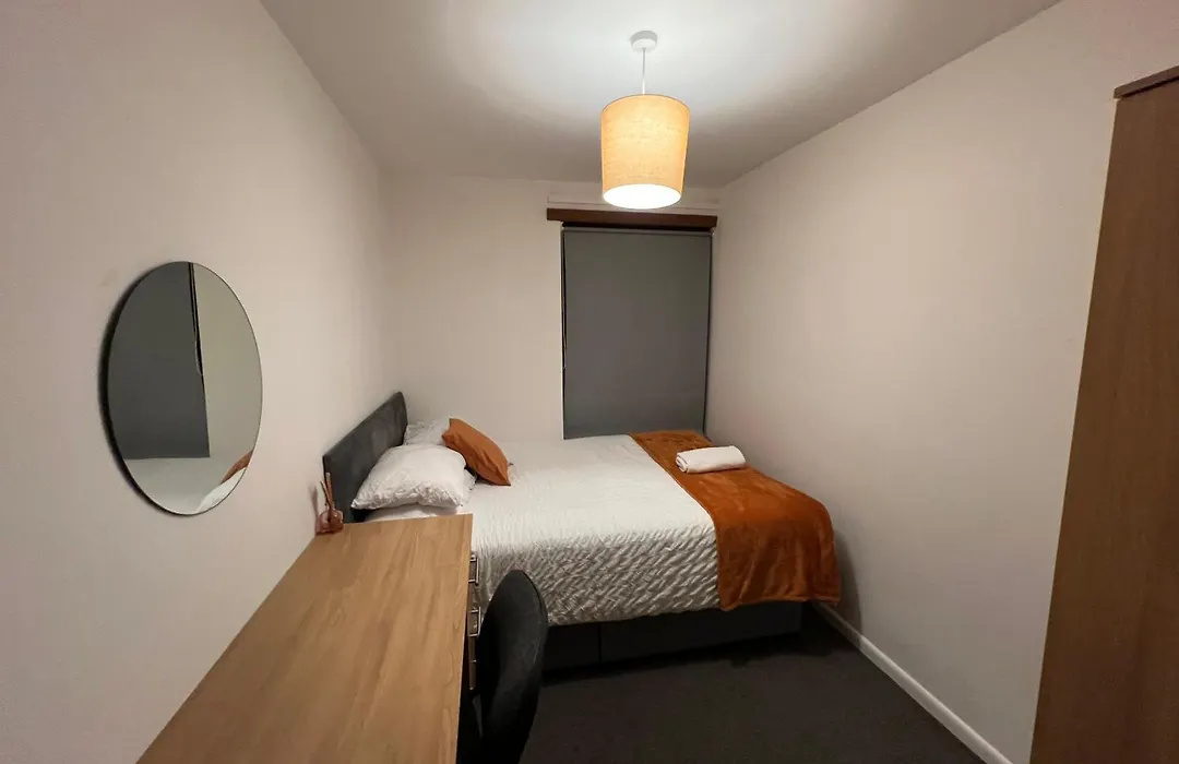 The Coral Guest House 1 Mile From Winchester Market-1