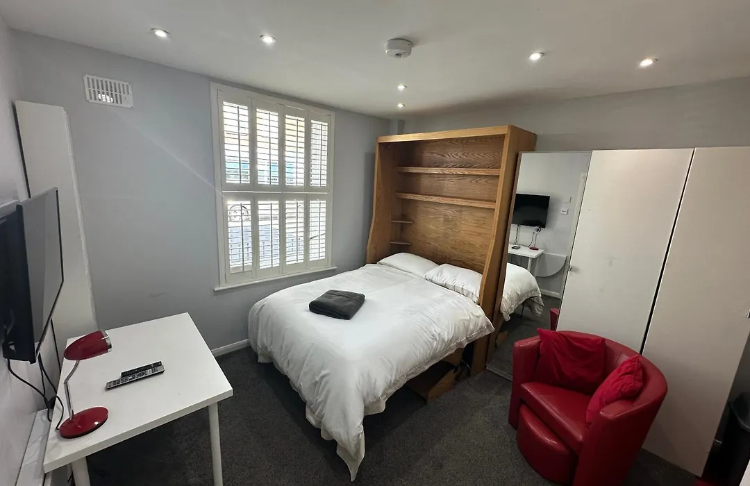 Keedwell Studio Apartments-1