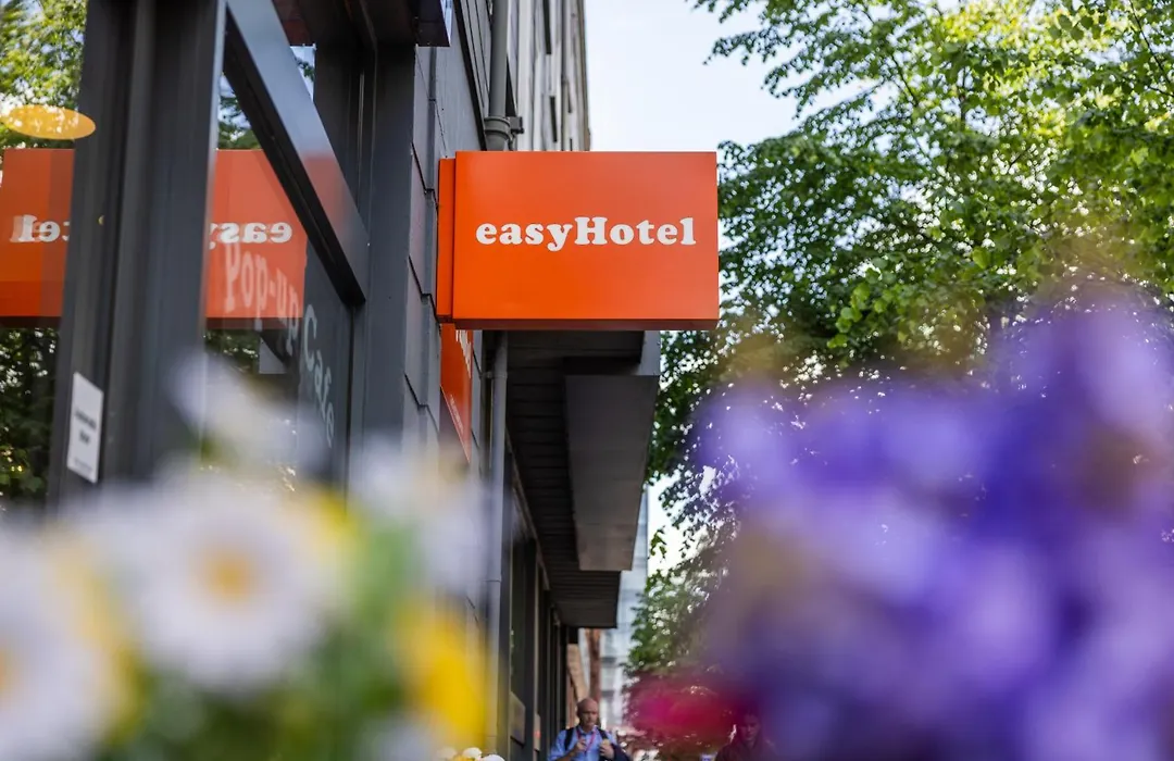 Easyhotel Belfast-1
