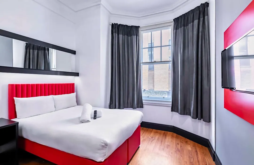 Easyhotel Newcastle-1
