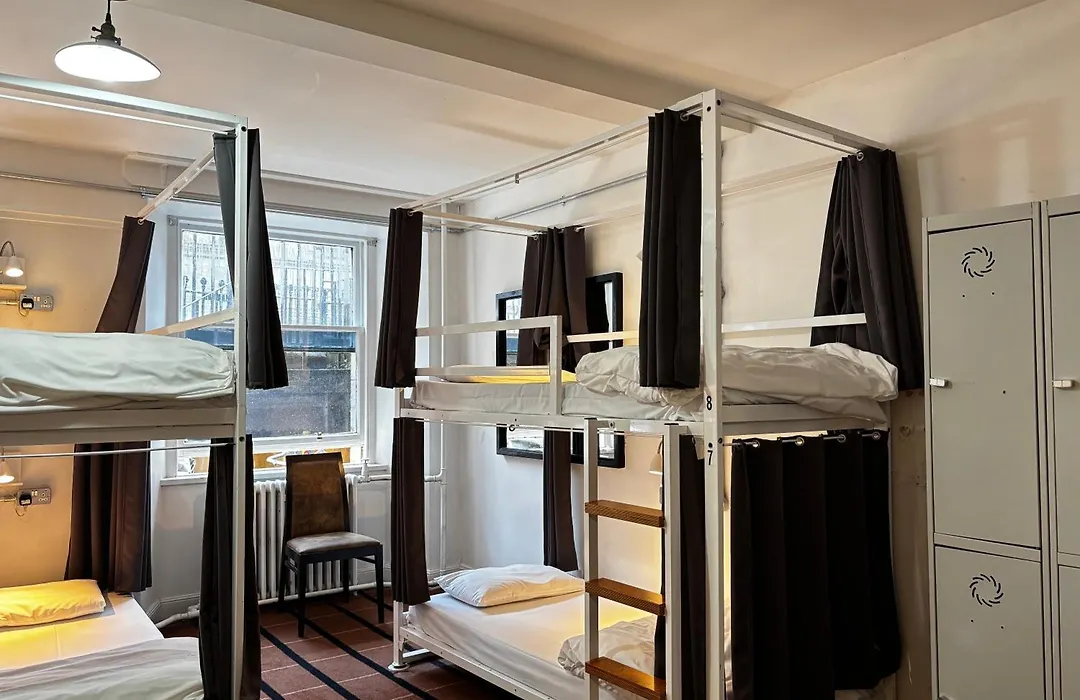 Safestay Glasgow Charing Cross-1