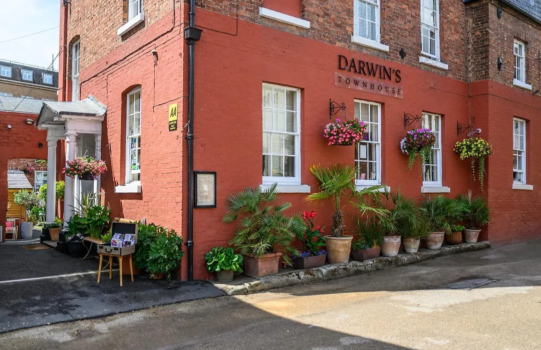 Darwins Townhouse-1
