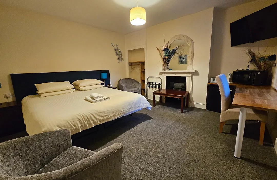 Edward Hotel-1