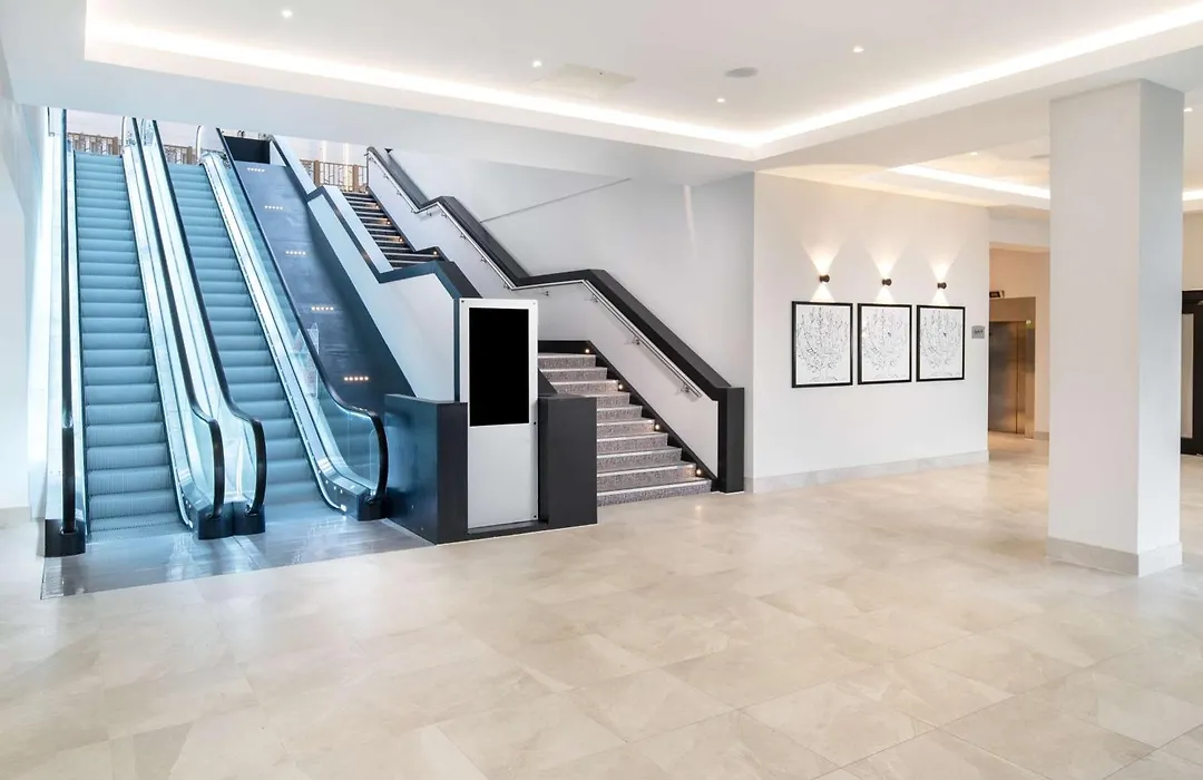 Hilton London Gatwick Airport-1