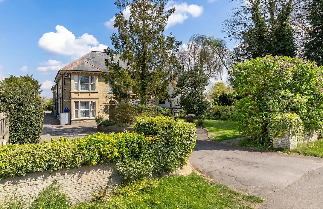 Shelford Lodge-1