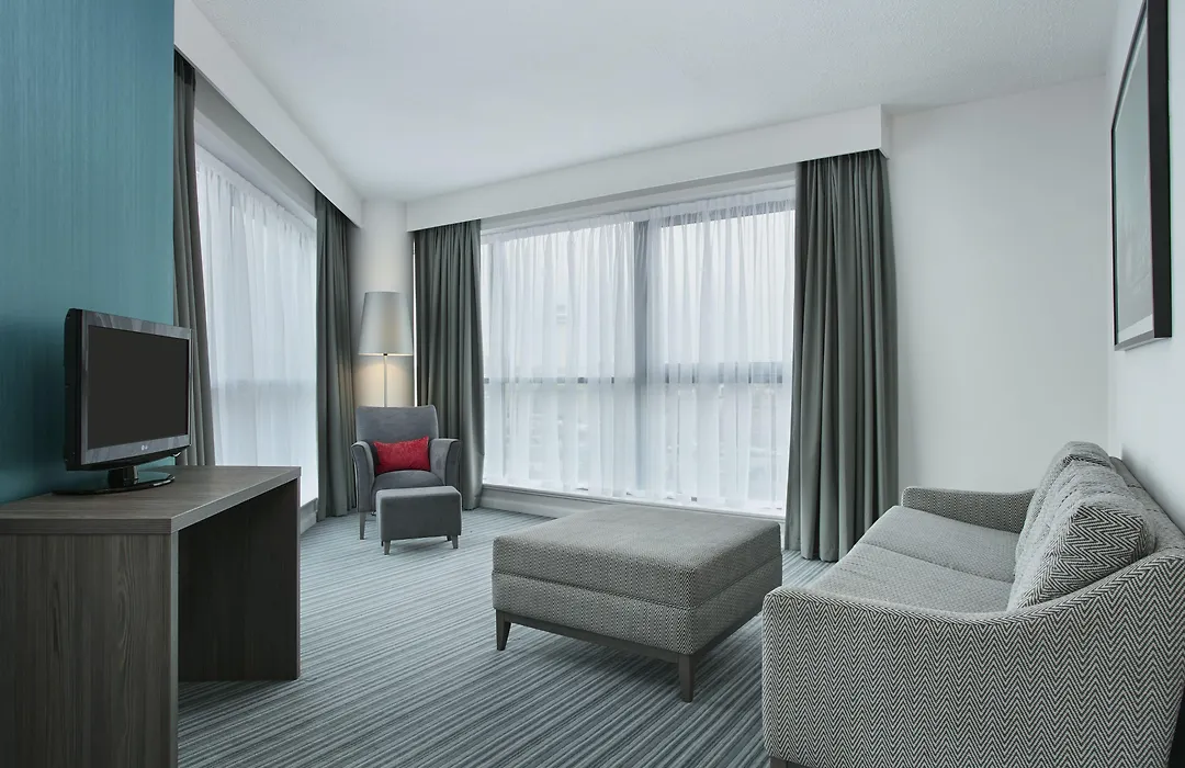 Leonardo Hotel Liverpool-1