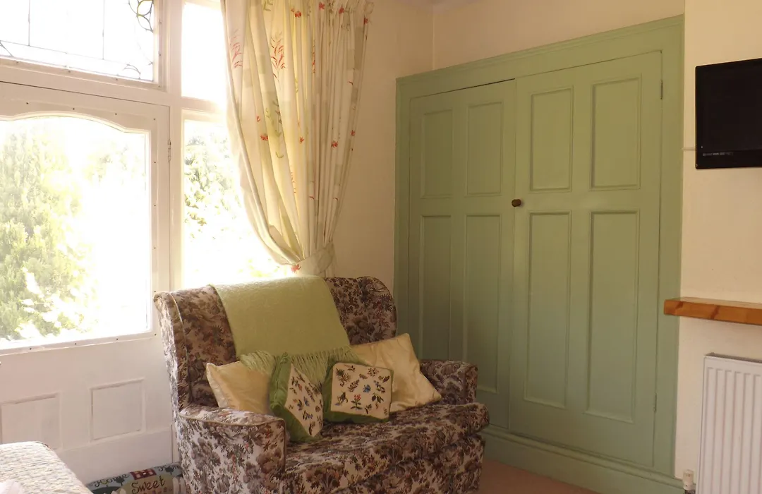 Cedar House B&B-1