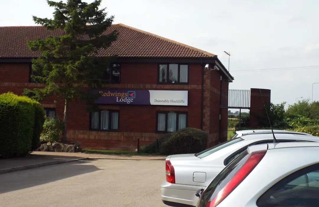 Redwings Lodge Dunstable-1