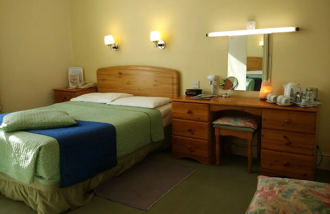River Hotel-1
