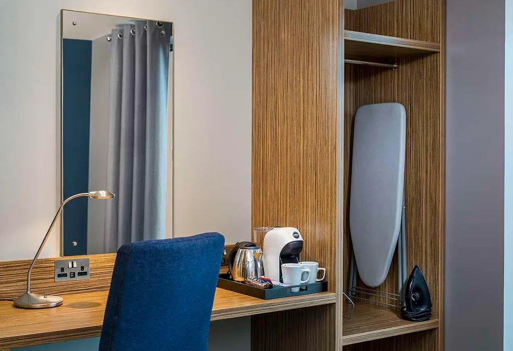 Travelodge Winnersh Triangle-1