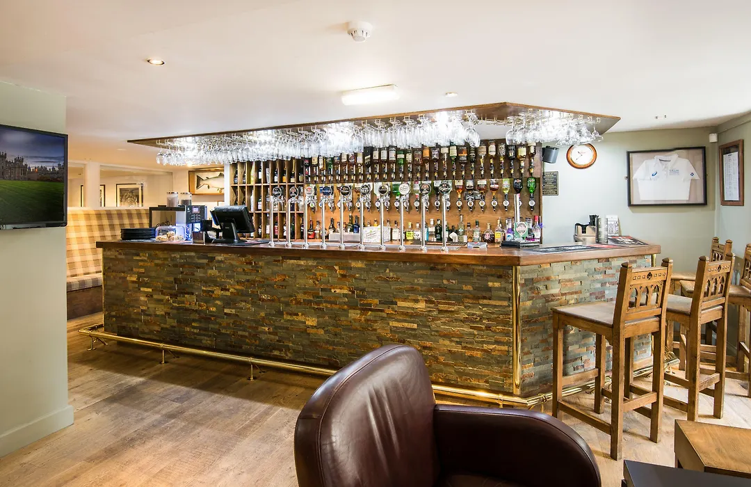Queenshead Hotel Kelso-1