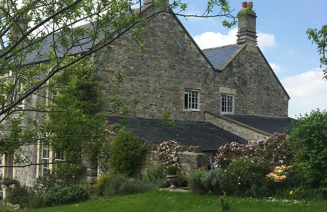 Roundhill Farmhouse-1