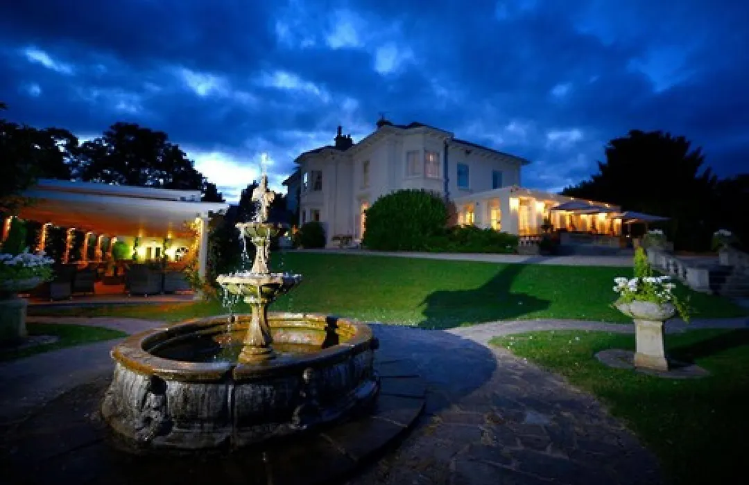 Munstone House-1