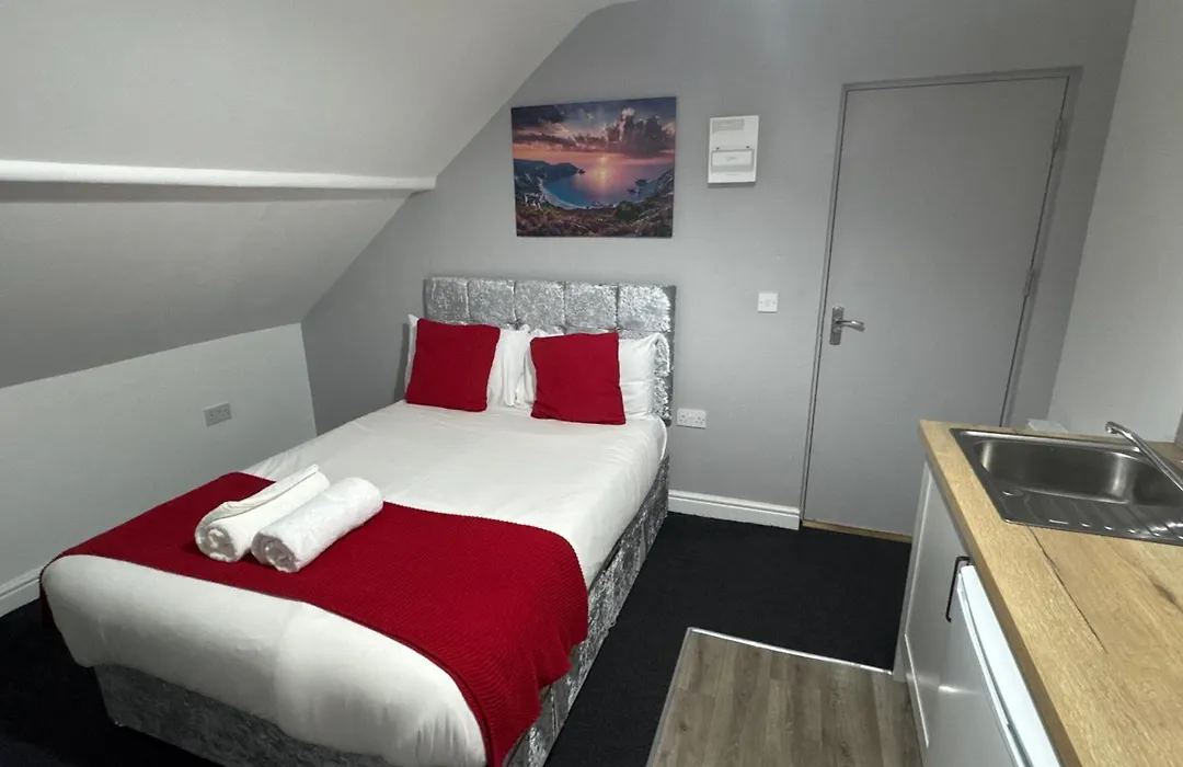 Comfortable Stay - Derby Road-1