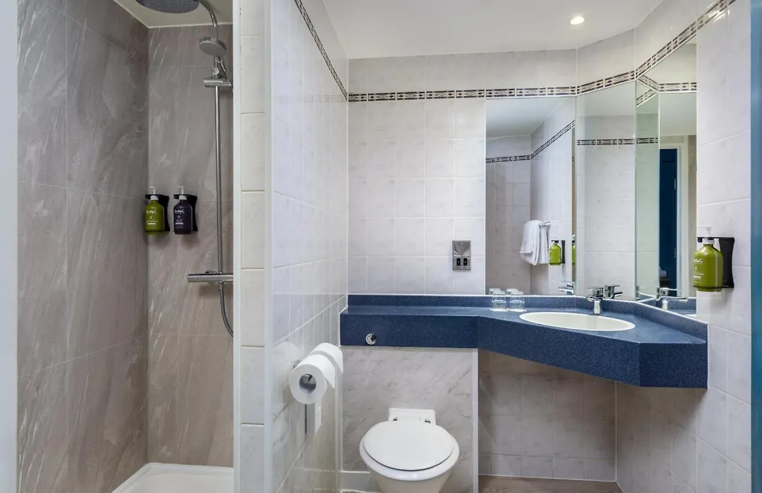 Garner Hotel Lincoln By Ihg-1