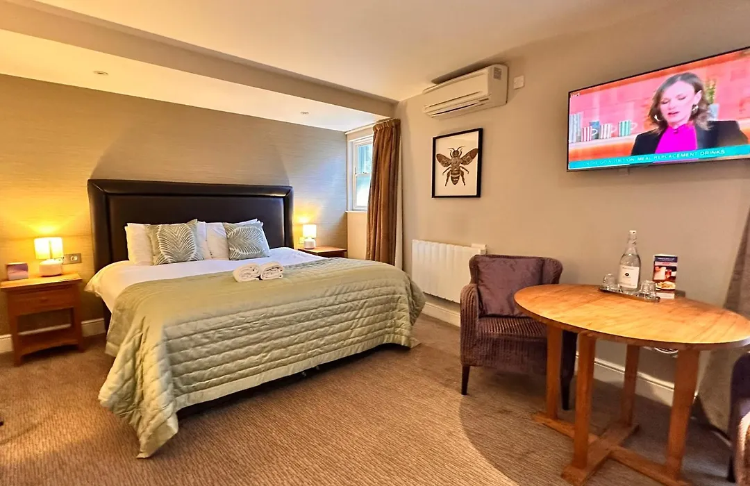 Goswell House Hotel Central Windsor-1