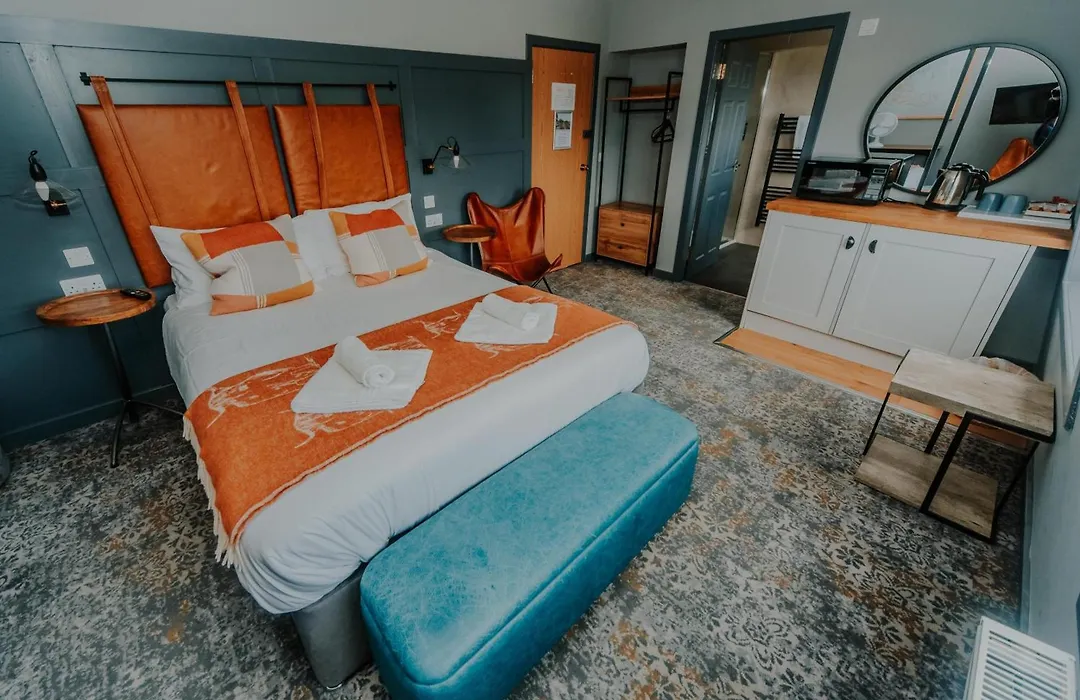 The Hebridean - Rooms & Apartments-1