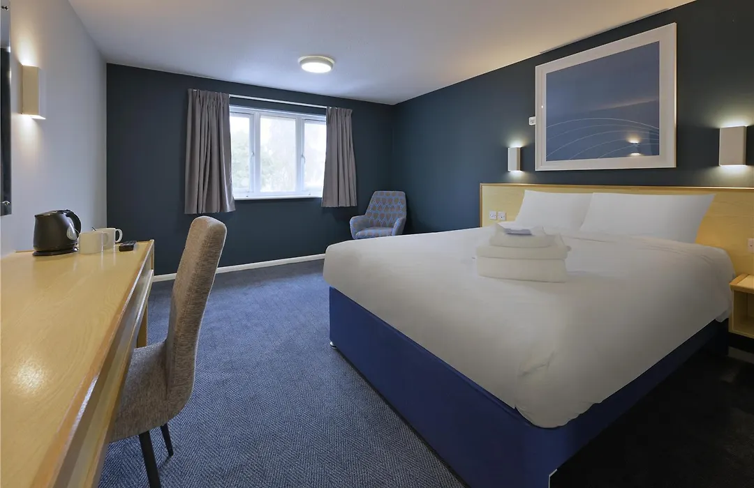 Travelodge Oxford Wheatley-1