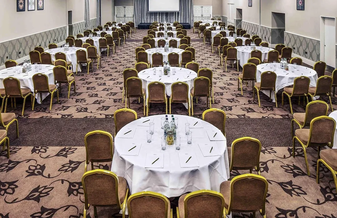 Mercure Maidstone Great Danes Hotel-1